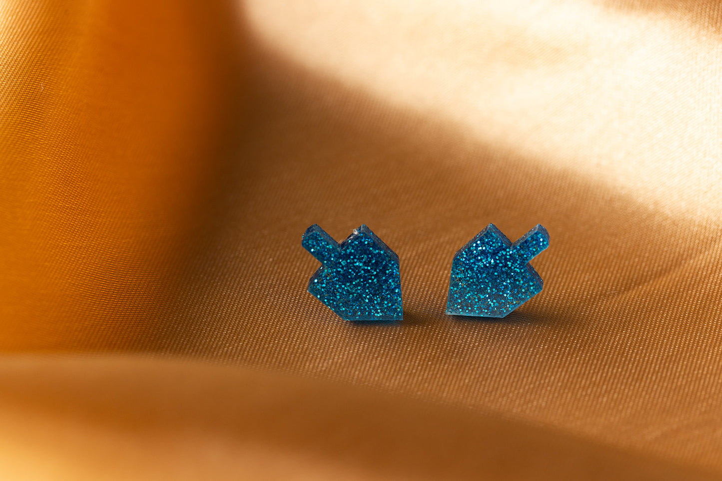 Shoshi Dreidel Studs