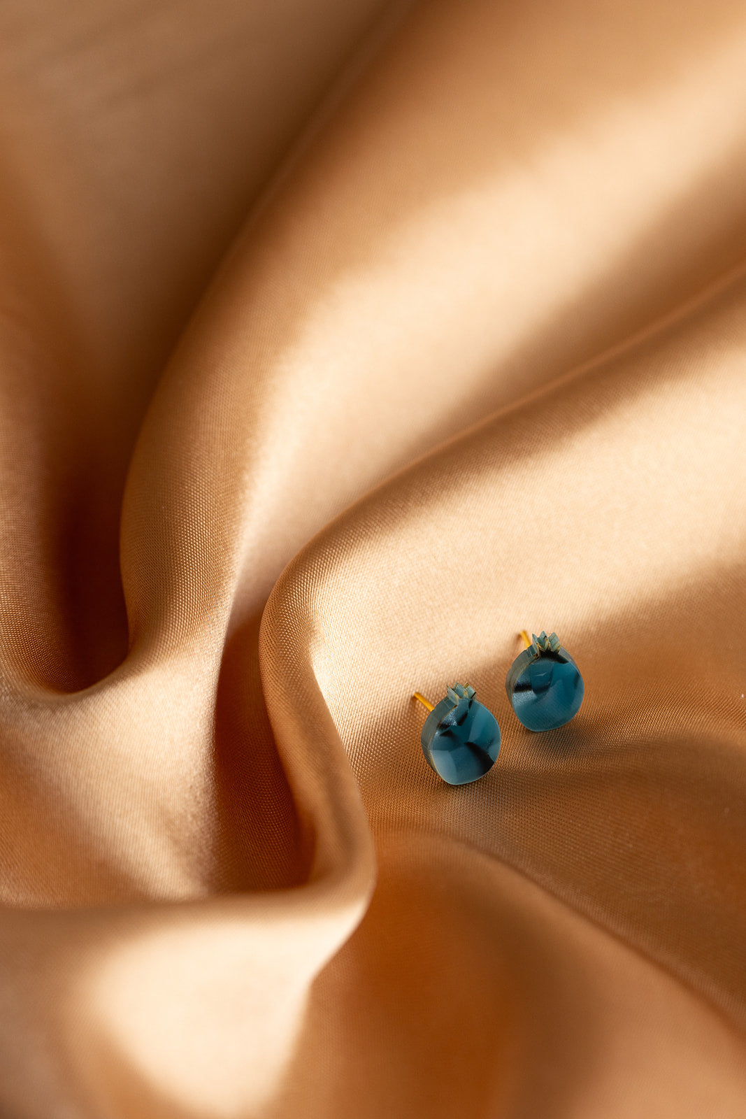 Pomegranate Stud Earrings - Blue Tortoise