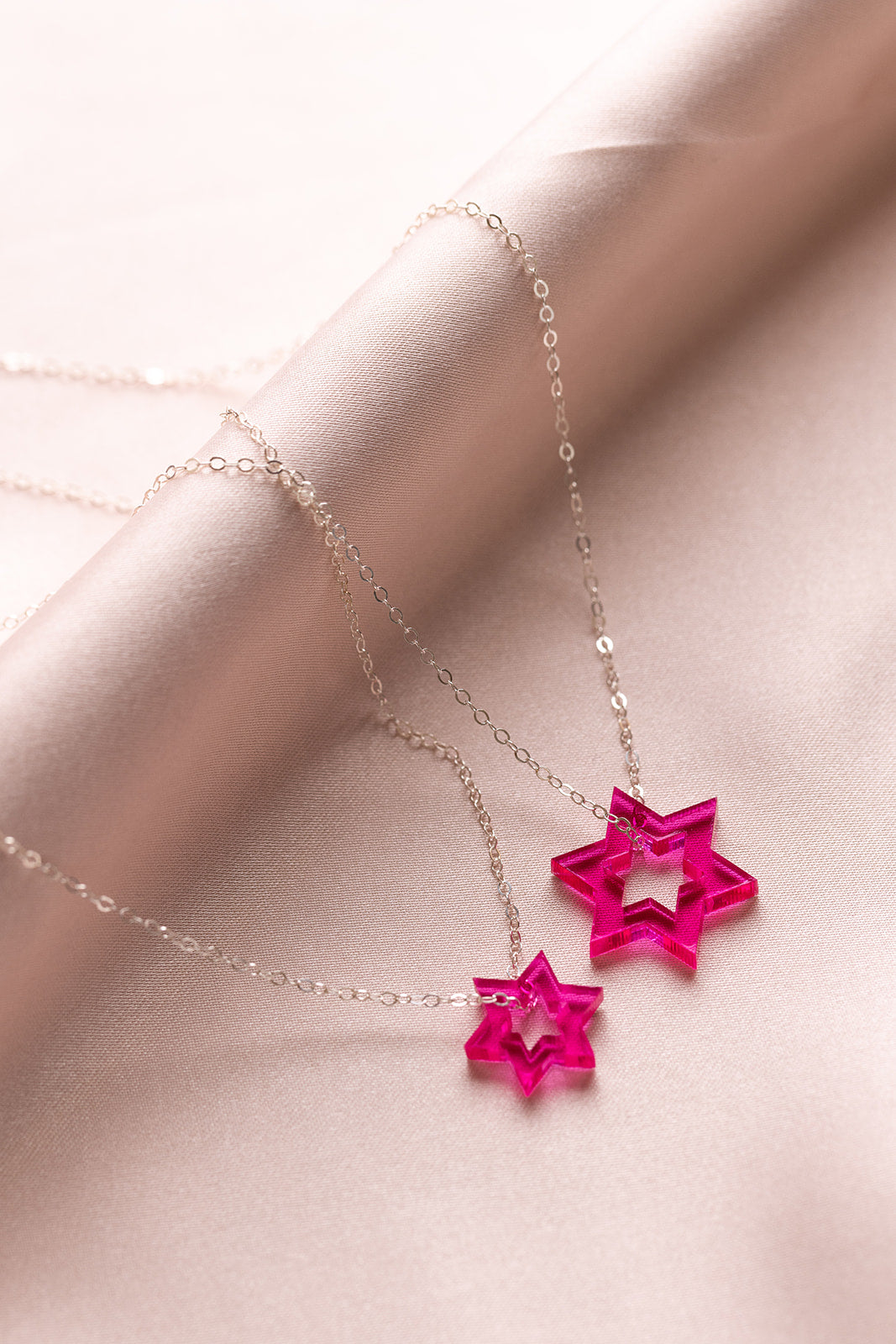 Petite Floating Magen Necklace - Magenta