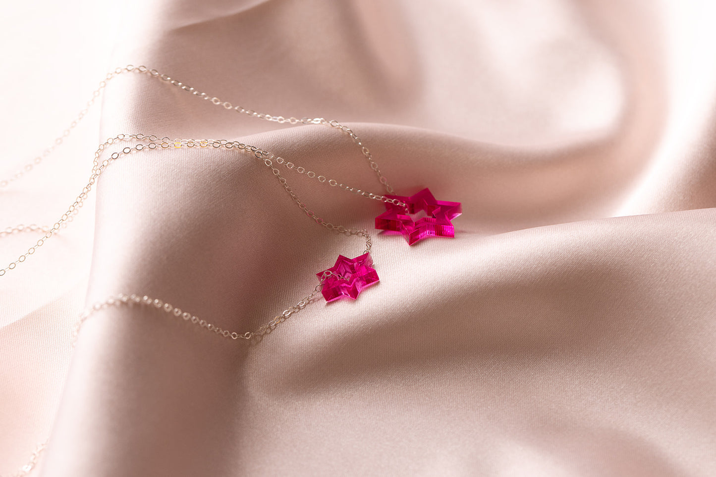 Petite Floating Magen Necklace - Magenta