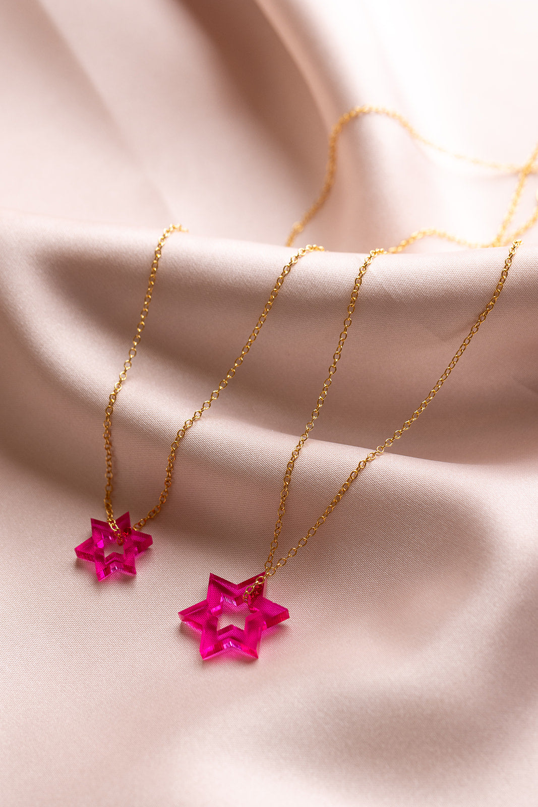 Petite Floating Magen Necklace - Magenta