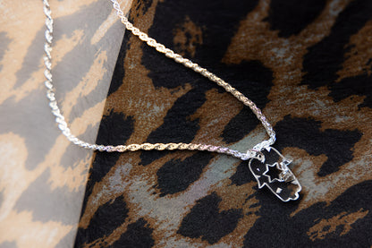 Yael Necklace - Hamsa Motif