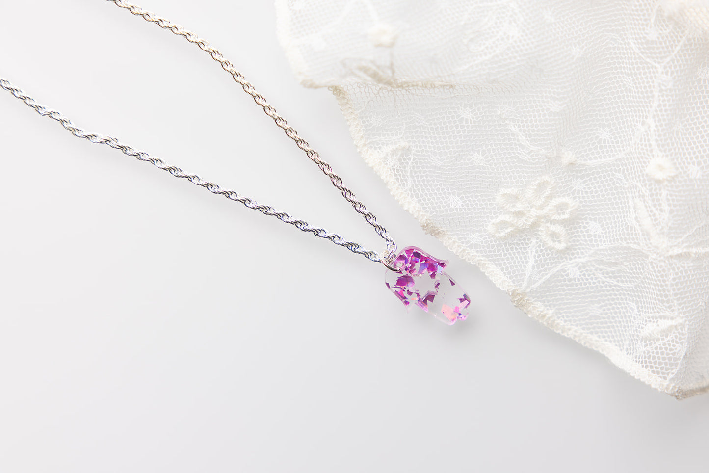 Yael Necklace - Hamsa Motif