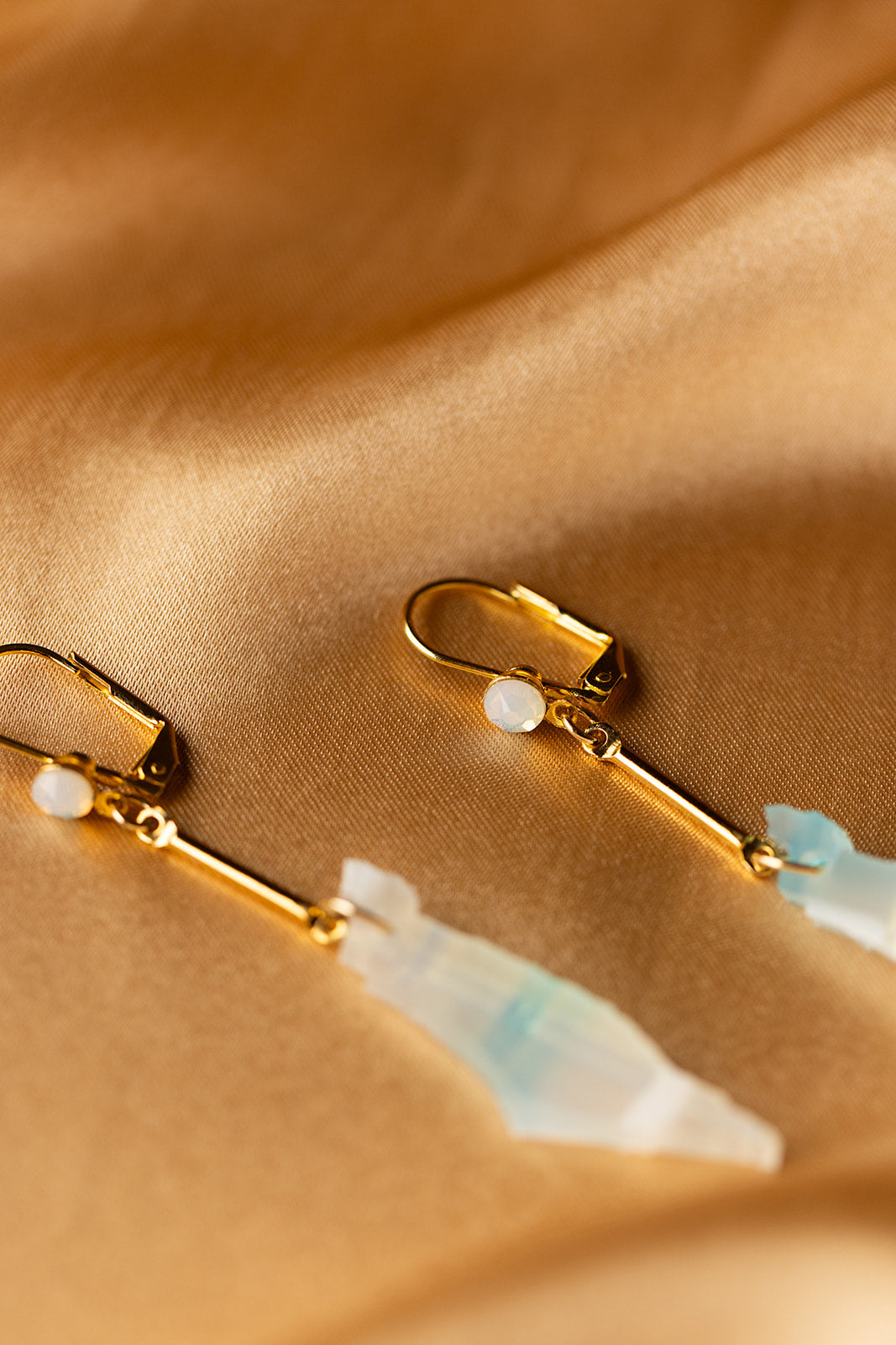 Tziona Israel Dangles