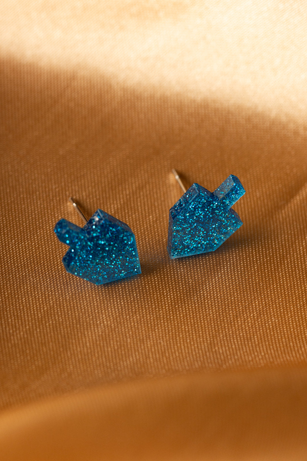 Shoshi Dreidel Studs